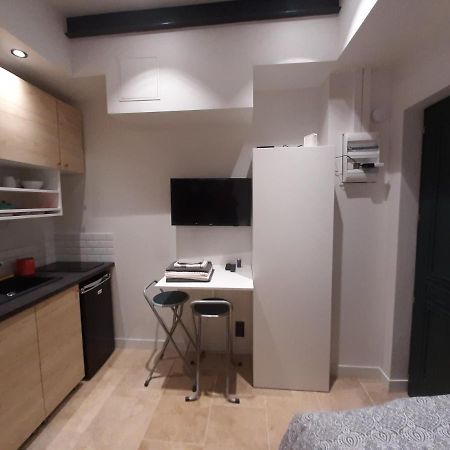 La Studette Du Theatre Apartment Boulogne-Billancourt Exterior photo